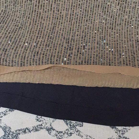 Club Monaco boxy silk & beaded tee - Picture 5 of 5